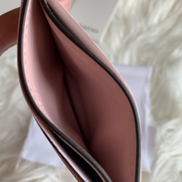 ✨ NWT ✨ GIVENCHY CARD HOLDER - Picture 4 of 4